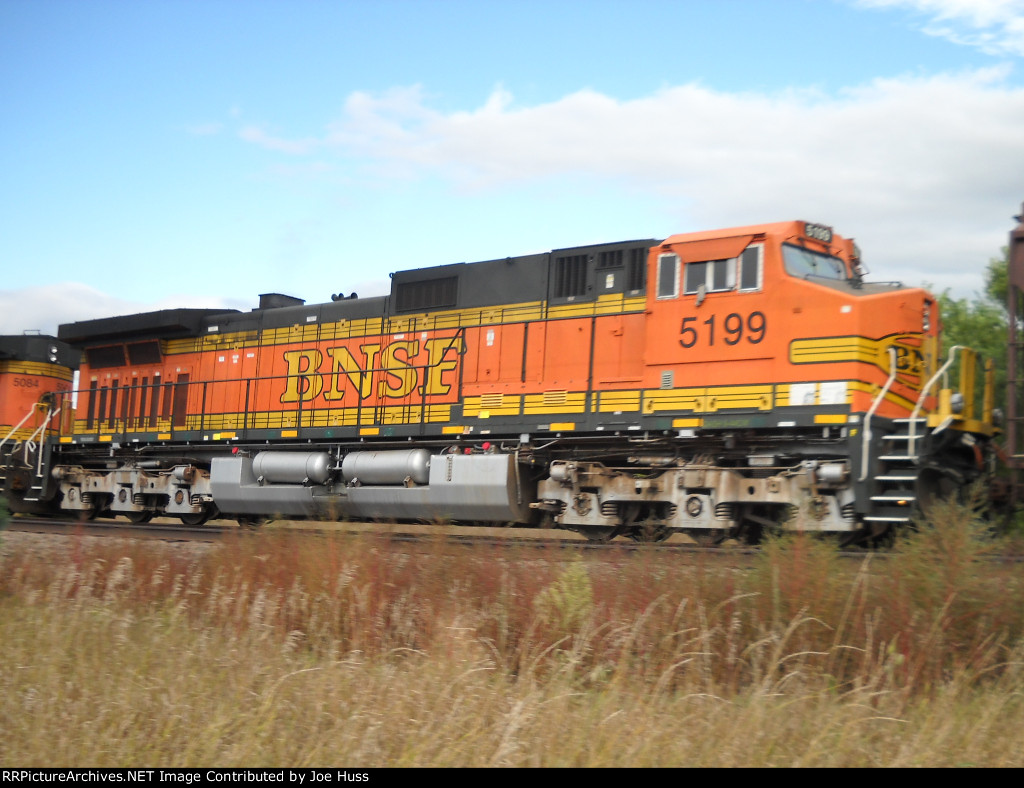 BNSF 5199